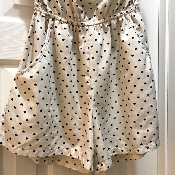 FASHION WEB TAN STRAPLESS TIE ROMPER WITH HEARTS- SIZE M - Picture 3 of 6